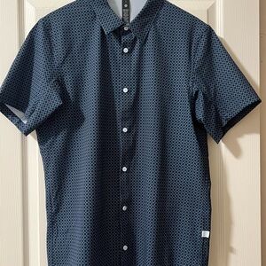 Men’s Lululemon Blue Button Down Shirt with Geometric Pattern